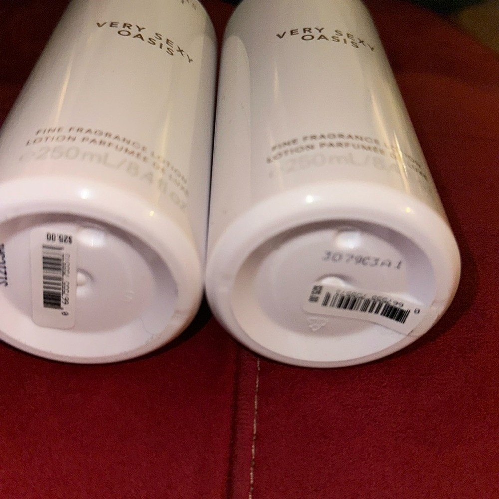 VS SECRET 2pc VERY SEXY Oasis fine fragrance lotion - Picture 2 of 2